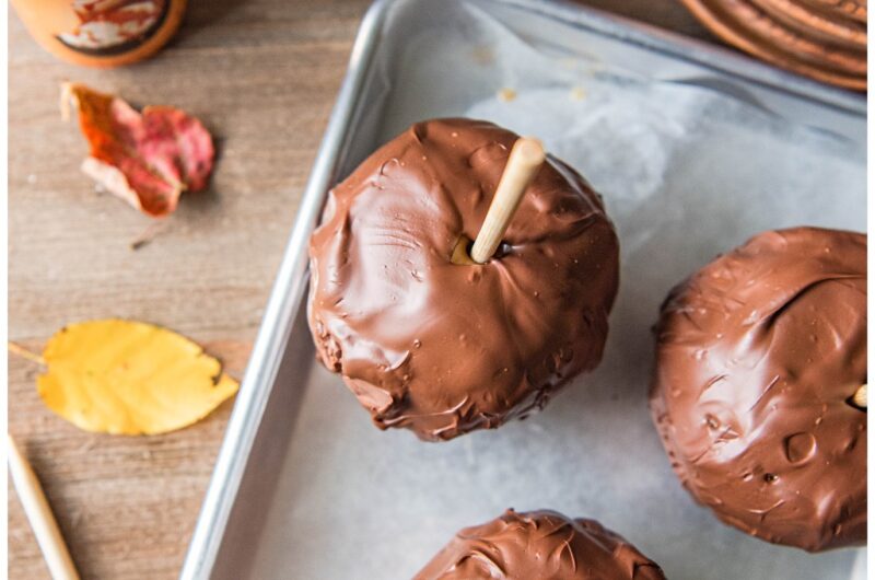 Chocolate Covered Caramel Apples