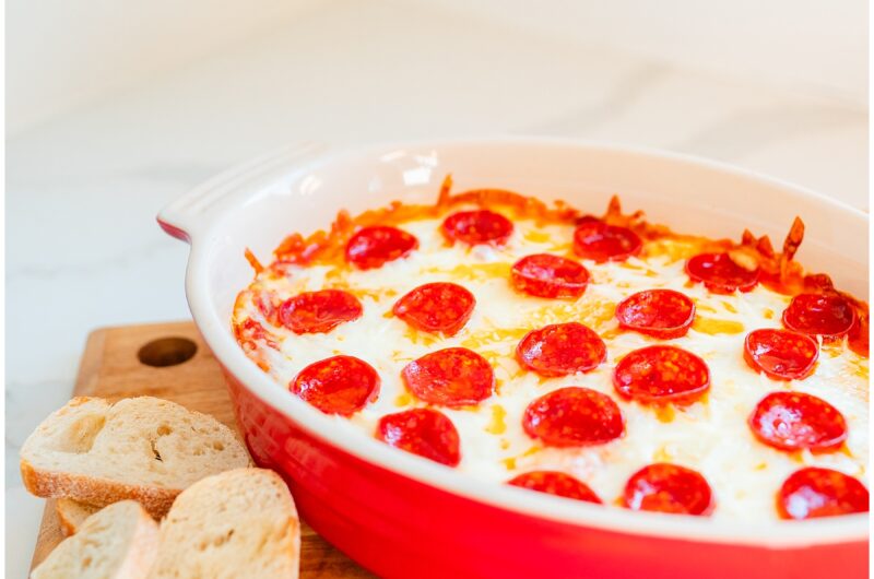 Cheesy Pizza Dip